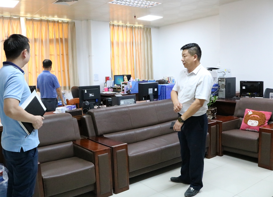 总务科.jpg 总务科.jpg