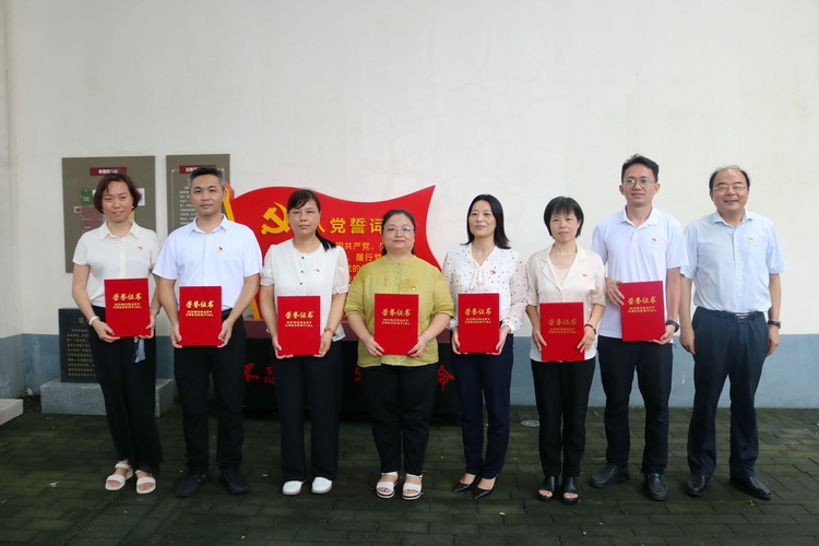 IMG_8042(750).jpg IMG_8042(750).jpg